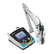 PC 2700 Meter With pH Electrode — display close-up